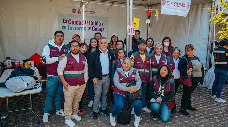 El Sistema DIF CDMX atiende a más de 1,000 vecinos en la Feria del Bienestar en Iztapalapa / @GobCDMX >>>